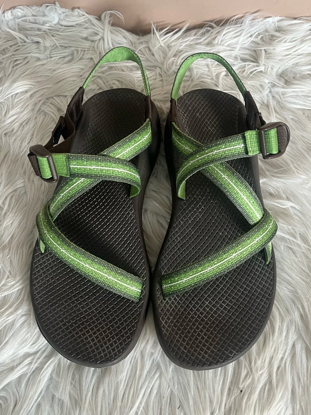 {Chaco} Z/1 Unaweep Sandal with Green Straps - Womens 10